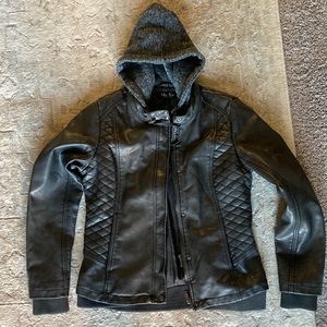 Mo-ka women’s faux leather jacket